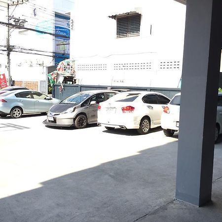 Hotel Rinrada Loft Resident Čiang Mai Exteriér fotografie